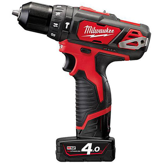 Milwaukee M12 BPD-402C Iskuporakone sis. akun ja laturin