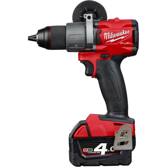 Milwaukee M18 FPD2-402C Iskuporakone sis. akun ja laturin