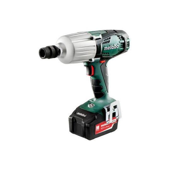 Metabo SSW 18 LTX 600 Mutterinväännin 2 x 4,0 Ah:n akku ja laturi
