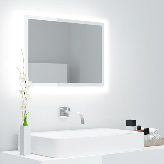 vidaXL Kylpyhuonepeili LED korkeakiilto valk. 60x8,5x37 cm lastulevy