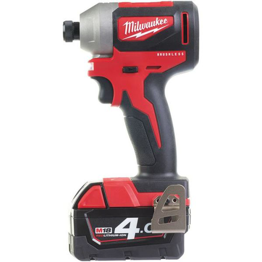Milwaukee M18 CBLID-402C Iskevä ruuvinväännin sis. akun ja laturin